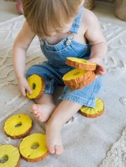 Ananas L'Ananas - OLI & CAROL Jaune - Oli Et Carol -Enfants Jouets Magasin ananas lananas oli carol 3