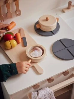 Cuisinette équipée Avec Rideau - En Bois FSC® Multicolore - Vertbaudet 10 Cuisinette équipée Avec Rideau - En Bois FSC® Multicolore - Vertbaudet -Enfants Jouets Magasin cuisinette equipee avec rideau en bois fsc 2