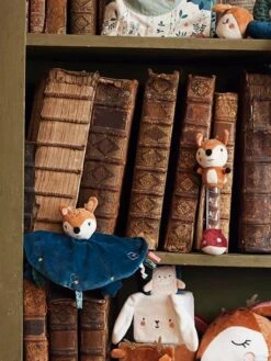 Meilleures ventes -Enfants Jouets Magasin doudou baton de pluie foret enchantee 1