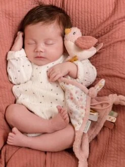 Doudou Carré Oiseau - Flowers & Butterflies - LITTLE DUTCH Rose Pâle - Little Dutch 8 Doudou Carré Oiseau - Flowers & Butterflies - LITTLE DUTCH Rose Pâle - Little Dutch -Enfants Jouets Magasin doudou carre oiseau flowers butterflies little dutch 2