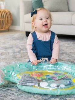 Tapis à Eau Découverte Sensorielle Licorne Des Mers - INFANTINO Bleu - Infantino -Enfants Jouets Magasin tapis a eau decouverte sensorielle licorne des mers infantino 3